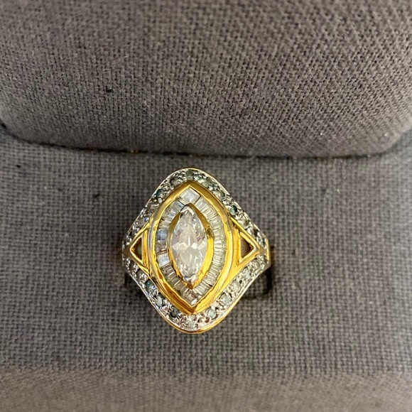 vintage gold plated ladies rhinestone cluster cocktail ring -size 9.5 - Picture 2 of 11